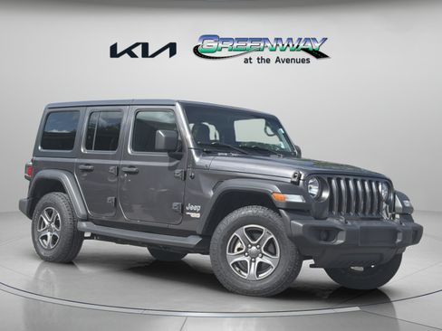 Used 2018 Jeep Wrangler Unlimited Sport S AWD/4WD image 1