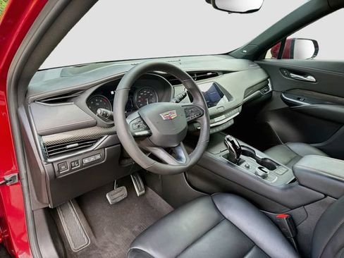 Used 2023 Cadillac XT4 Sport FWD image 26