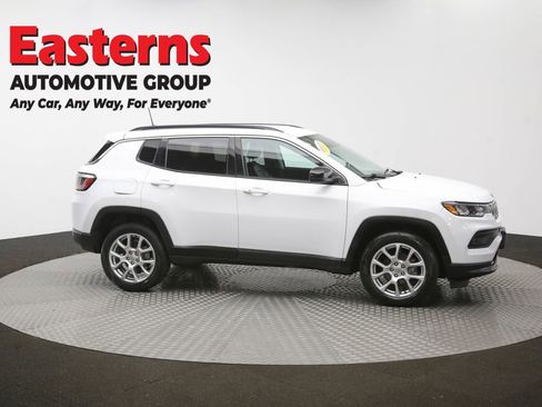 Used 2022 Jeep Compass Latitude AWD/4WD image 44