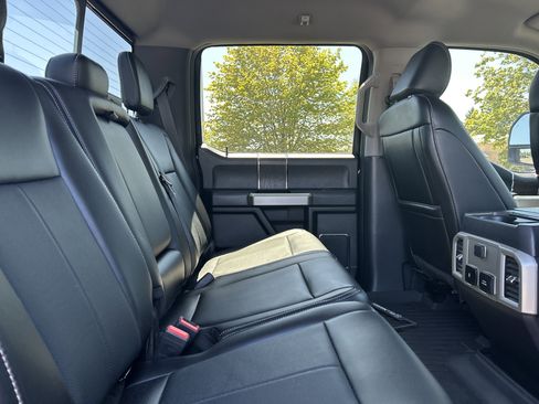 Used 2021 Ford F250 Lariat w/ Lariat Ultimate Package AWD/4WD image 11