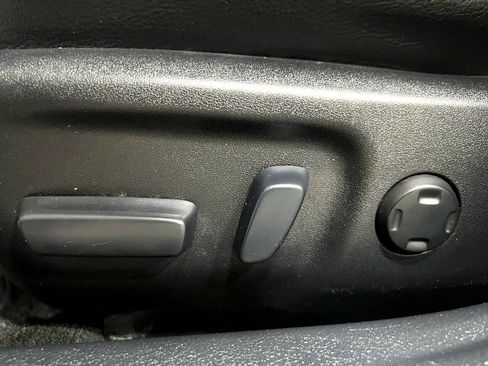 Used 2014 Toyota Avalon XLE Premium image 31