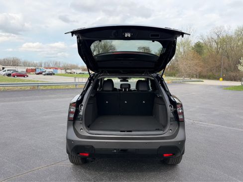 New 2026 Nissan Kicks SR AWD/4WD image 7
