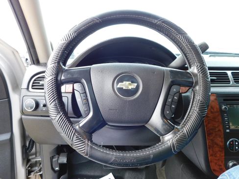 Used 2007 Chevrolet Tahoe LTZ w/ LTZ Preferred Equipment Group image 14