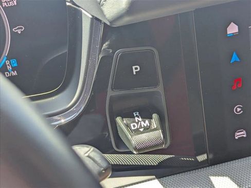 Used 2024 Porsche Cayenne image 4