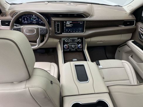 Certified 2024 GMC Yukon Denali AWD/4WD image 4