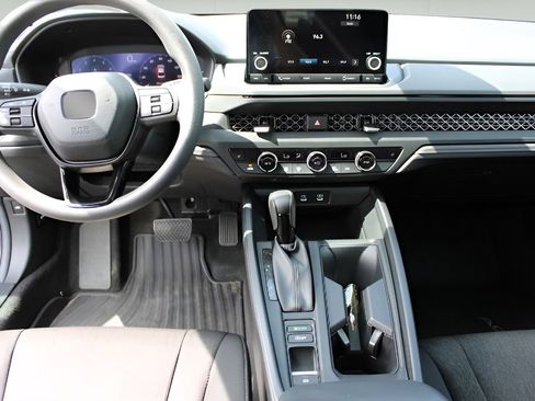 Used 2024 Honda Accord EX image 10