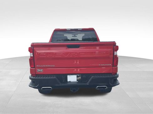 Used 2020 Chevrolet Silverado 1500 Custom Trail Boss w/ Custom Convenience Package AWD/4WD image 4