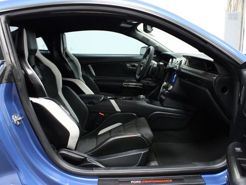 Used 2020 Ford Mustang Shelby GT500 w/ Technology Package image 14