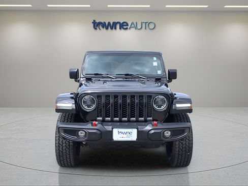 Used 2023 Jeep Gladiator Rubicon w/ LED Lighting Group AWD/4WD image 11