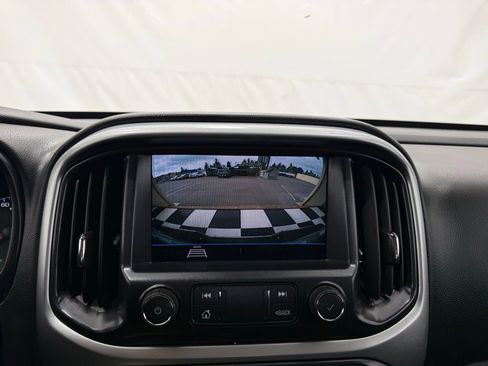 Used 2022 Chevrolet Colorado LT w/ Fleet Safety Package image 32