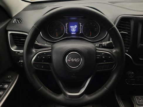 Used 2020 Jeep Cherokee Latitude Plus image 22