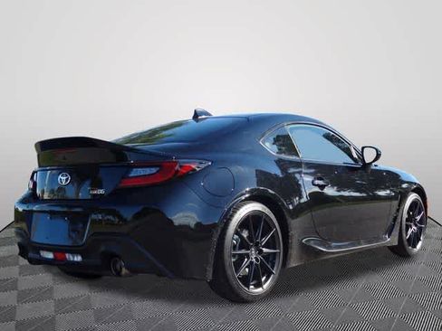 Used 2025 Toyota GR86 Premium w/ ALL Weather Mat Package (TMS) RWD image 3