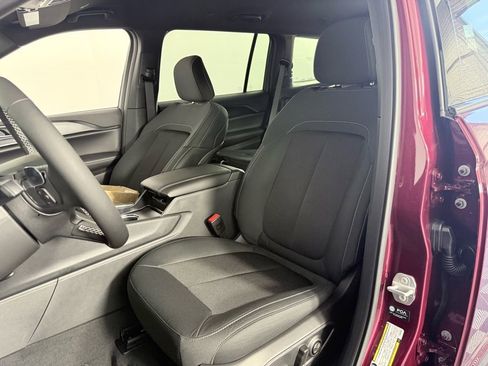 New 2026 Jeep Grand Cherokee L Laredo image 10