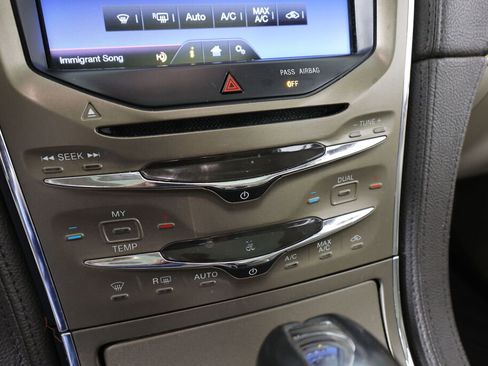 Used 2014 Lincoln MKX AWD w/ Equipment Group 102A image 38