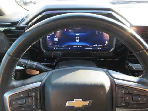 Certified 2022 Chevrolet Silverado 1500 LT AWD/4WD image 26