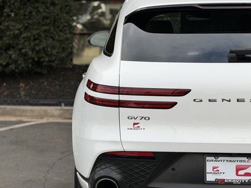 Used 2022 Genesis GV70 3.5T Sport w/ Sport Advanced Package image 14