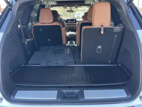 Certified 2026 INFINITI QX60 Autograph w/ Dark Cargo Package image 8