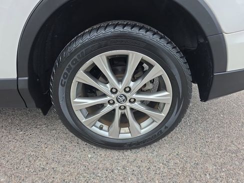 Used 2018 Toyota RAV4 Limited w/ Advanced Technology Package FWD image 17