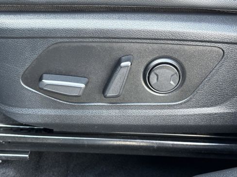 Used 2023 Kia Sportage EX image 17