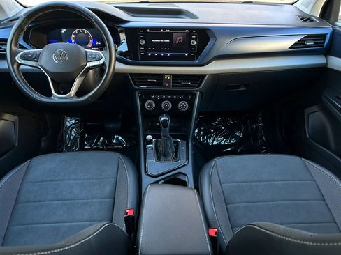 Used 2023 Volkswagen Taos SE image 22