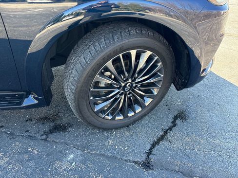 Certified 2024 INFINITI QX80 Sensory AWD/4WD image 33