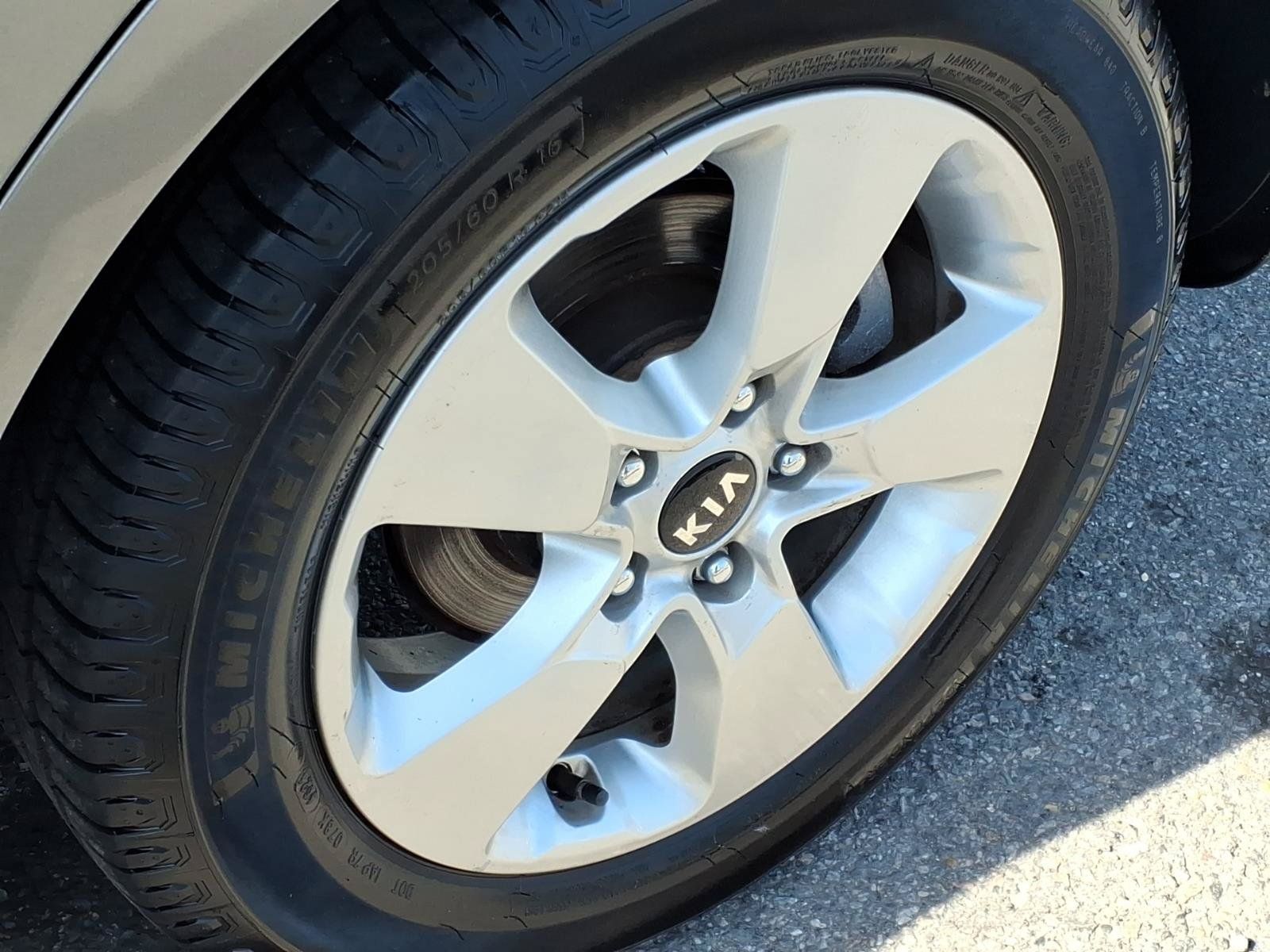 Used 2017 Kia Soul FWD image 10