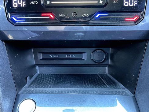 Used 2023 Volkswagen Tiguan SEL R-Line AWD/4WD image 18