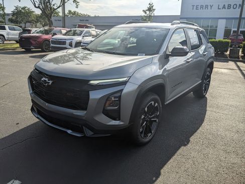 New 2026 Chevrolet Equinox RS w/ Convenience Package III image 3