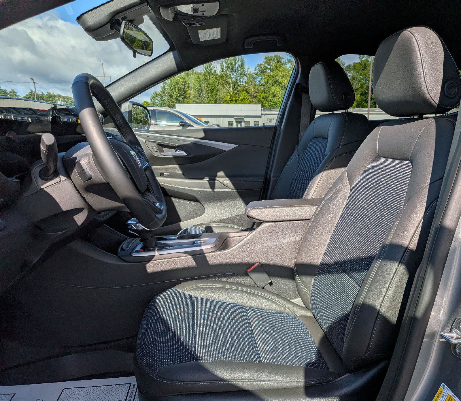 Used 2026 Buick Envista Preferred w/ Convenience I Package FWD image 11