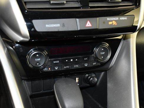 Used 2024 Mitsubishi Eclipse Cross SE AWD/4WD image 28