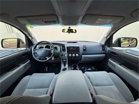 Used 2012 Toyota Tundra 4x4 Double Cab image 8