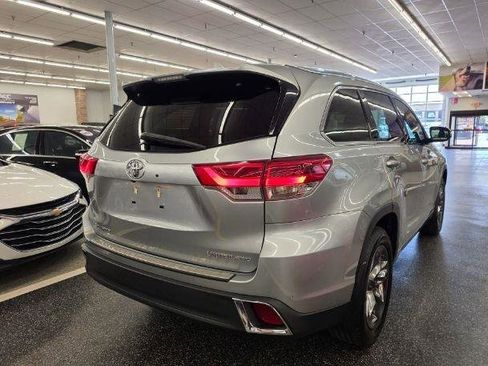 Used 2018 Toyota Highlander Limited Platinum w/ Protection Package #3 AWD/4WD image 4