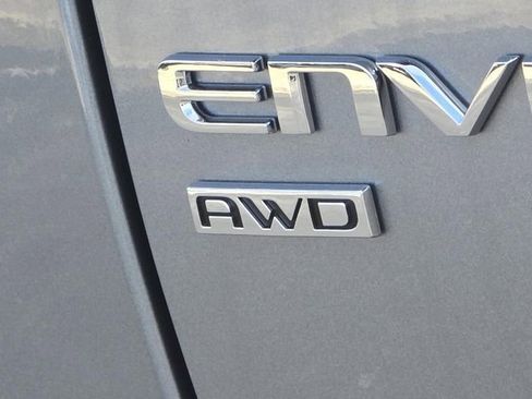 Used 2024 Buick Envision Avenir image 25