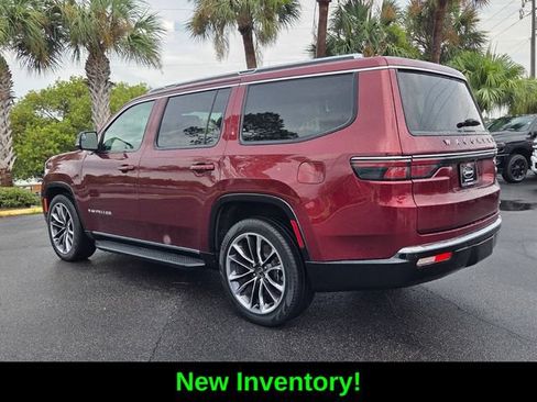 Certified 2024 Jeep Wagoneer Series II w/ Premium Group I AWD/4WD image 5