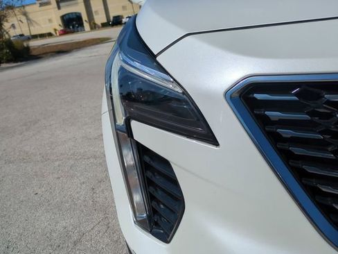 Used 2021 Cadillac XT4 Luxury w/ Driver Awareness Package image 10