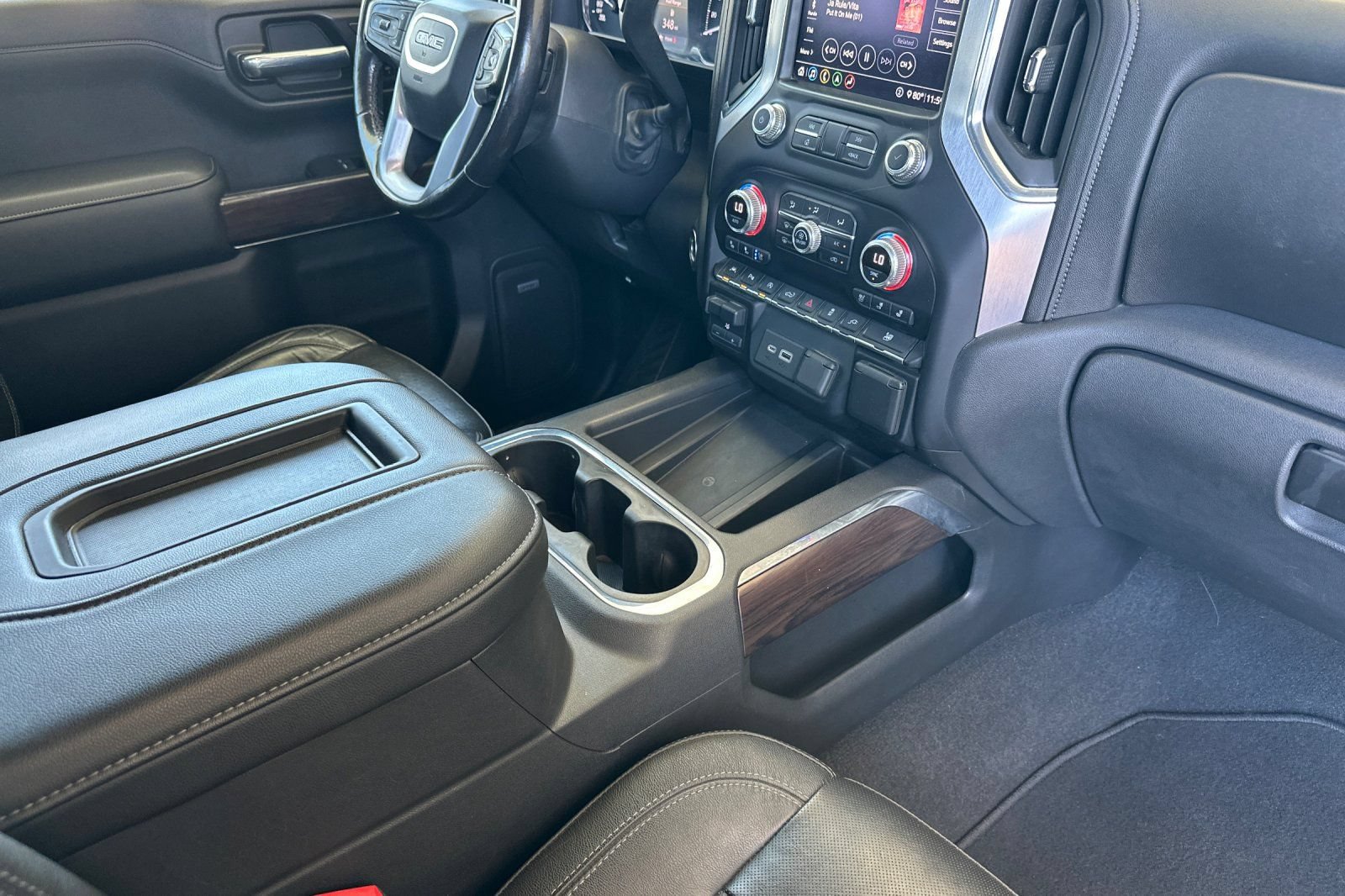 Used 2020 GMC Sierra 1500 SLT w/ SLT Premium Plus Package RWD image 14