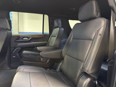 Used 2025 GMC Yukon XL Denali image 25