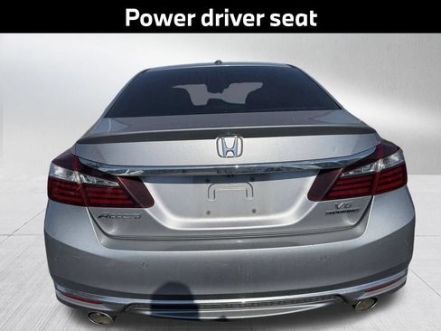 Used 2016 Honda Accord Touring image 6