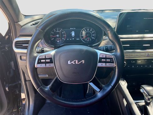 Used 2022 Kia Telluride SX w/ SX Prestige Package image 11