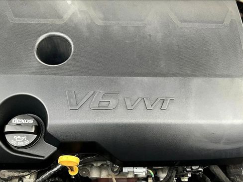 Used 2020 Buick Enclave Avenir w/ Avenir Technology Package AWD/4WD image 32