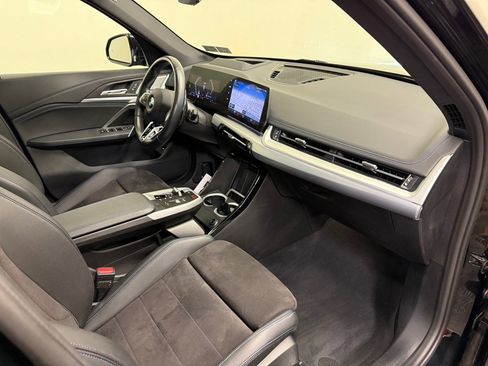 Used 2023 BMW X1 xDrive28i w/ Premium Package image 18