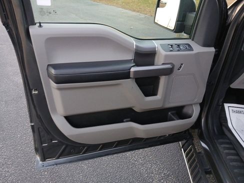 Used 2020 Ford F150 XLT w/ Equipment Group 302A Luxury image 23