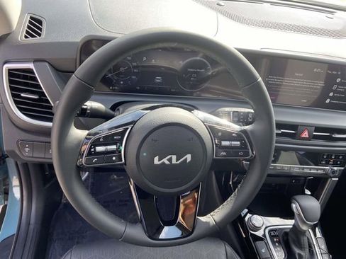 New 2026 Kia Seltos EX FWD image 13