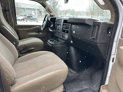 Used 2021 Chevrolet Express 2500 w/ Driver Convenience Package image 22
