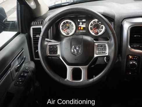 Used 2023 RAM 1500 Classic SLT image 9