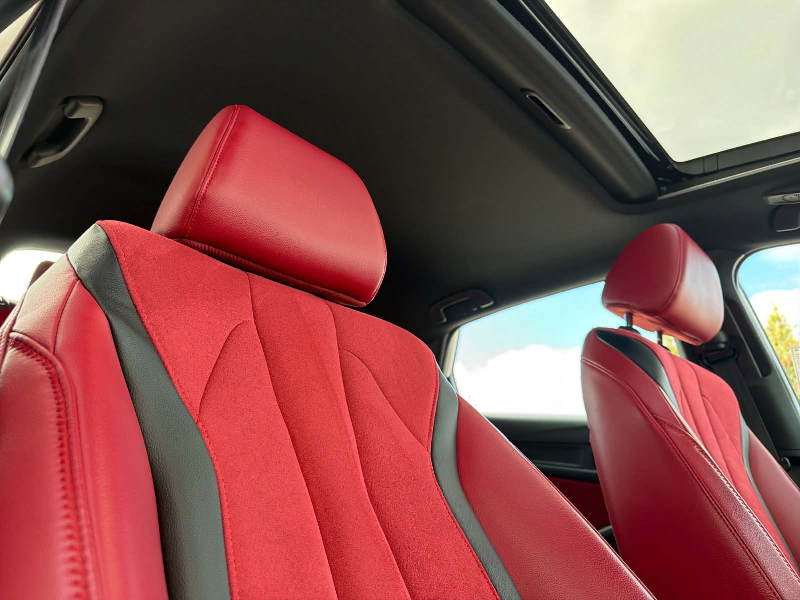 Used 2025 Acura Integra A-Spec w/ Technology Package FWD image 18