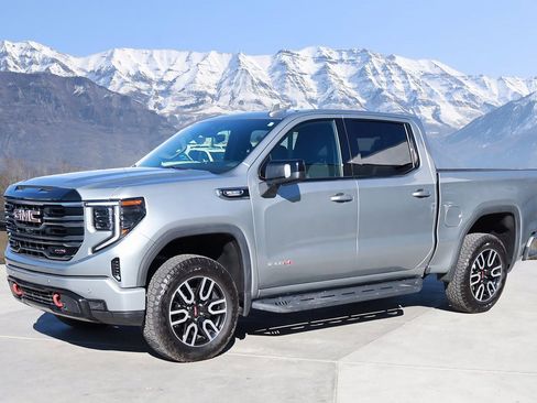 Used 2025 GMC Sierra 1500 AT4 w/ Technology Package image 2