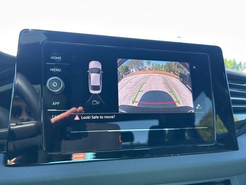 Used 2025 Volkswagen Jetta Sport image 34