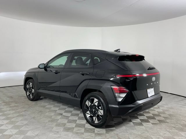 Used 2024 Hyundai Kona SEL FWD image 7