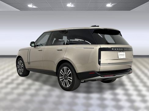 Used 2023 Land Rover Range Rover SE AWD/4WD image 3